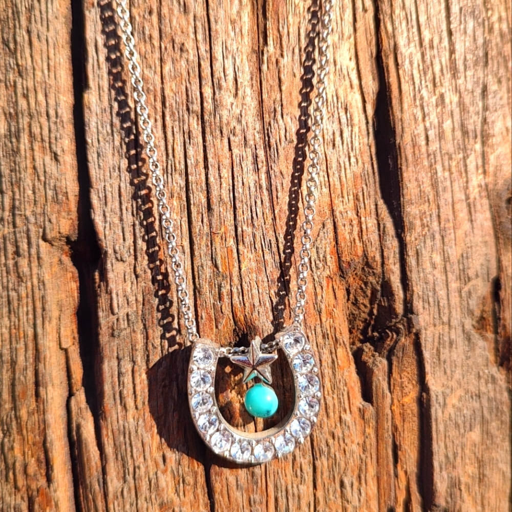 Montana Silversmith Horseshoe Necklace